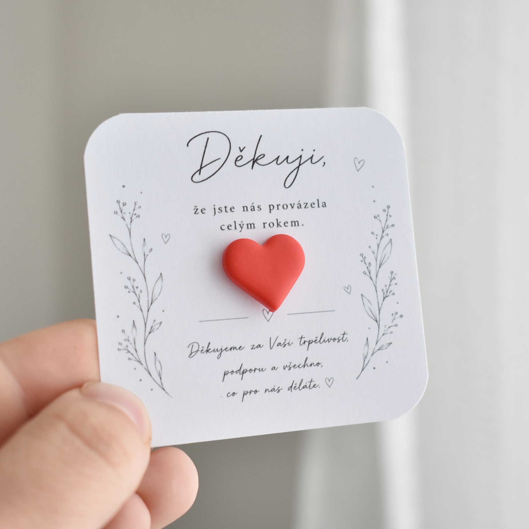 Pin červené srdíčko- Belusi